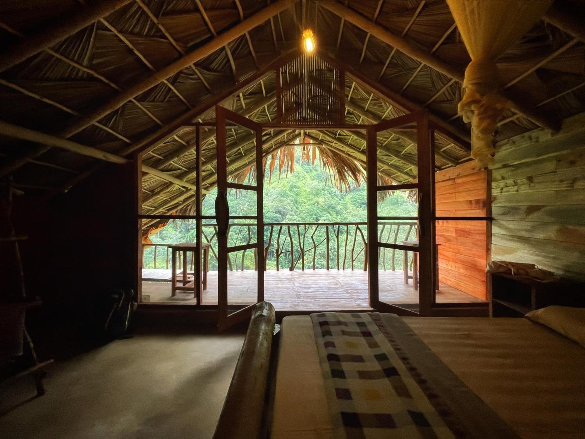 Wood Palace Ella Extérieur photo